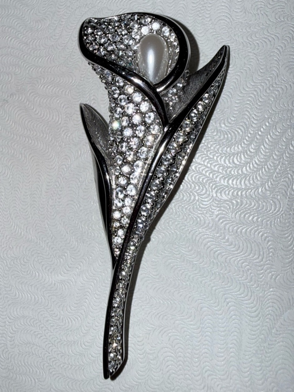Signed Swarovski Pave Crystal Rhodium Calla Lily Brooch Pin